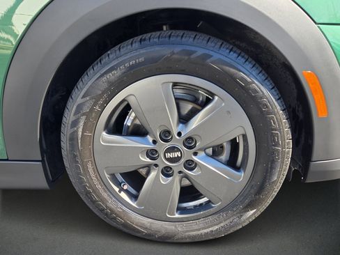 Used 2023 MINI Cooper 4-Door Hardtop image 9