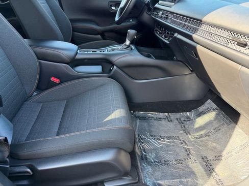 Used 2023 Honda HR-V Sport image 20