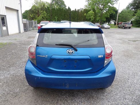 Used 2012 Toyota Prius C Two FWD image 4