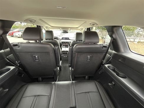Used 2024 MAZDA CX-90 3.3 Turbo w/ Premium Package image 18