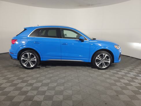 Used 2019 Audi Q3 2.0T Premium Plus image 3