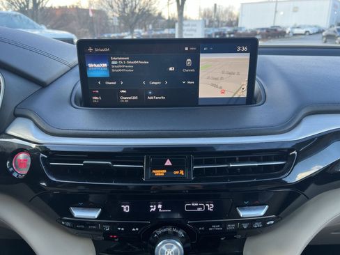 Used 2023 Acura MDX SH-AWD w/ Technology Package image 18