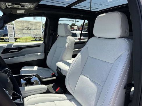 New 2026 Chevrolet Tahoe Premier w/ Sun And Tow Package RWD image 10