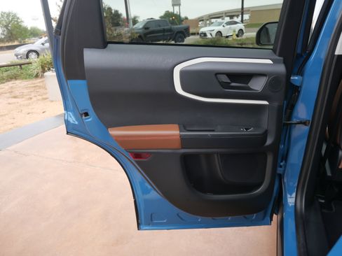 Used 2023 Ford Bronco Sport Heritage Limited image 10