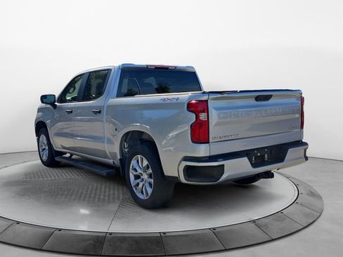 Used 2020 Chevrolet Silverado 1500 Custom image 3