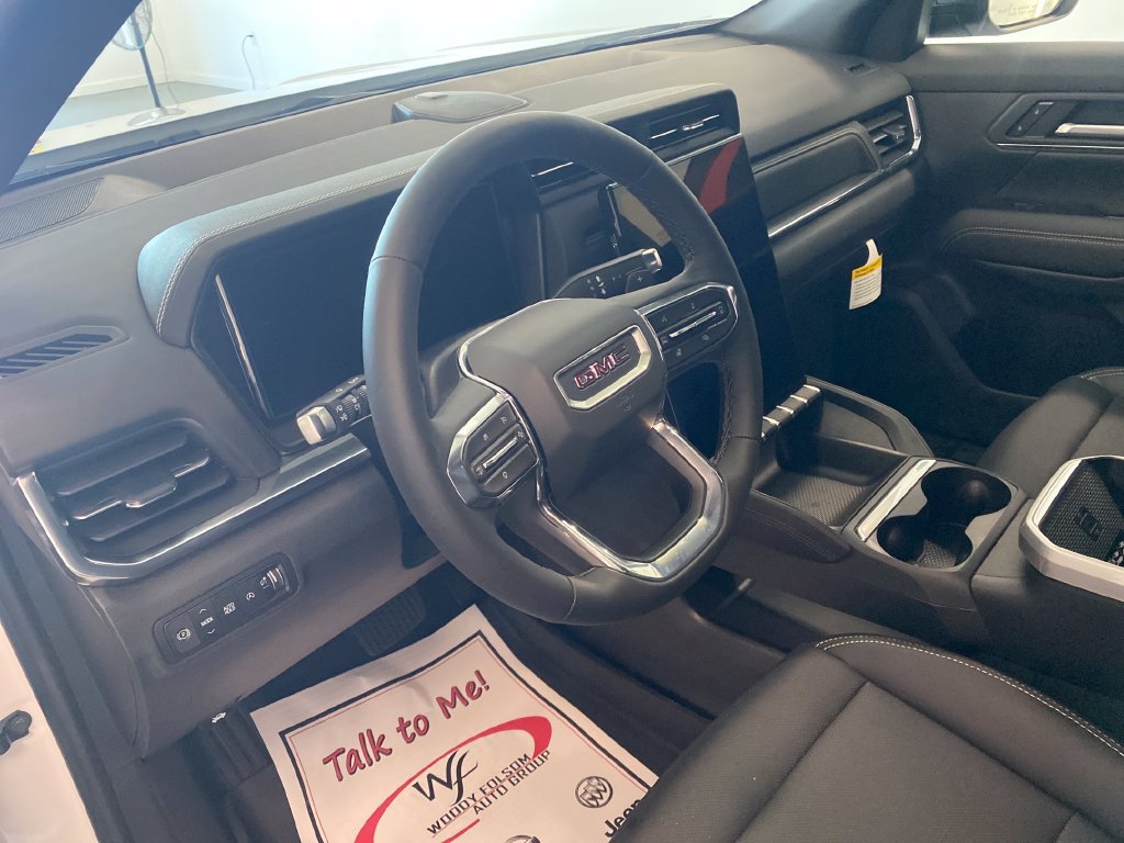 New 2027 GMC Terrain Elevation w/ Elevation Premium Package FWD image 13
