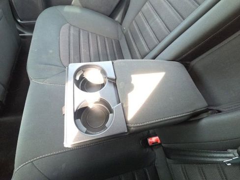 Used 2020 Ford Fusion SE image 15