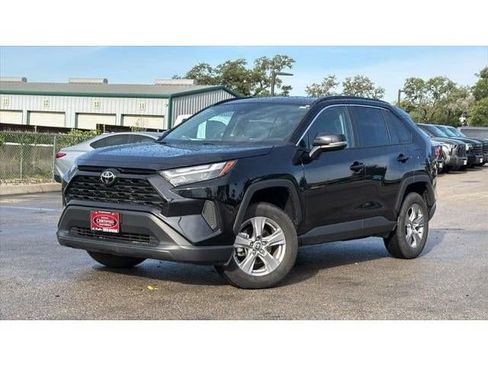 Certified 2025 Toyota RAV4 XLE AWD/4WD image 42