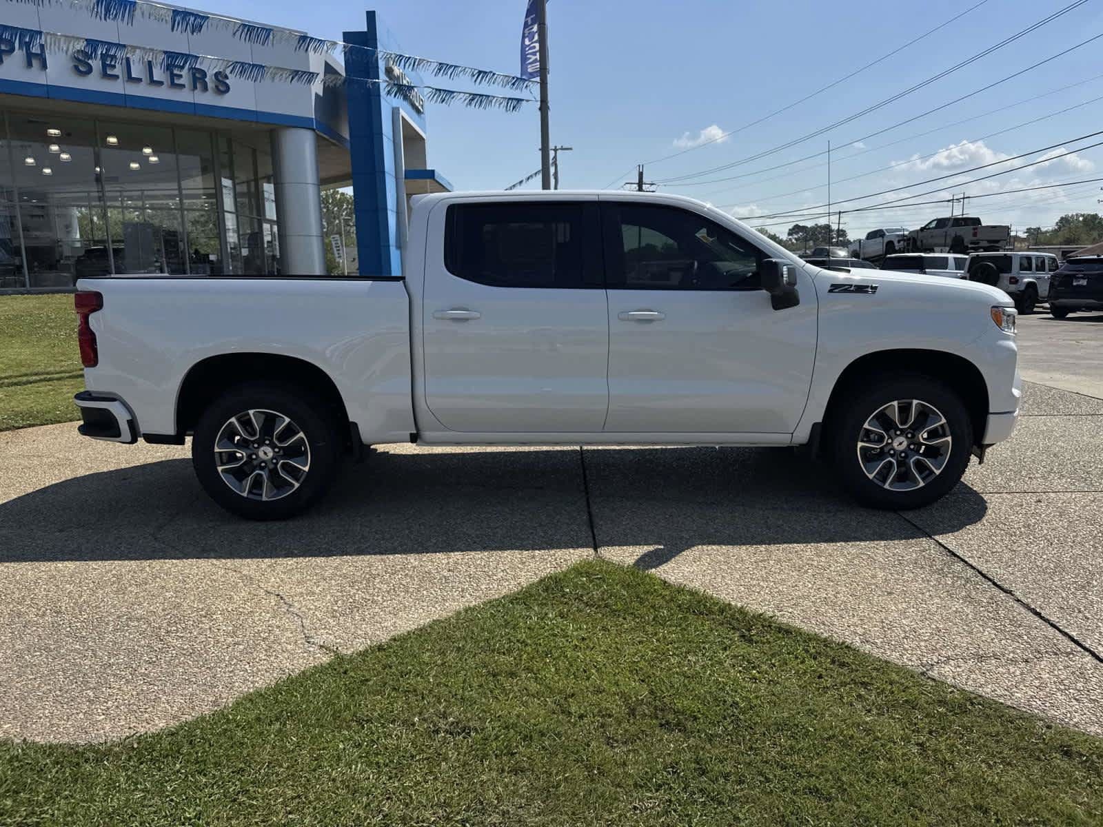 New 2026 Chevrolet Silverado 1500 RST AWD/4WD image 6