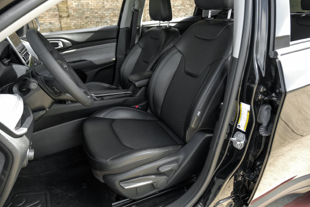 Used 2022 Jeep Compass Latitude AWD/4WD image 8