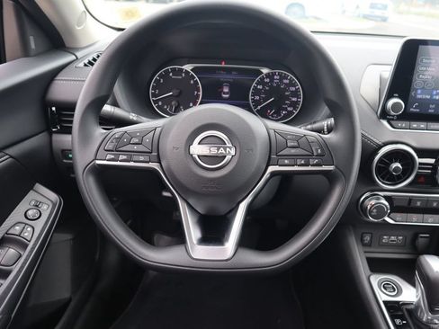 Certified 2025 Nissan Sentra SV FWD image 23