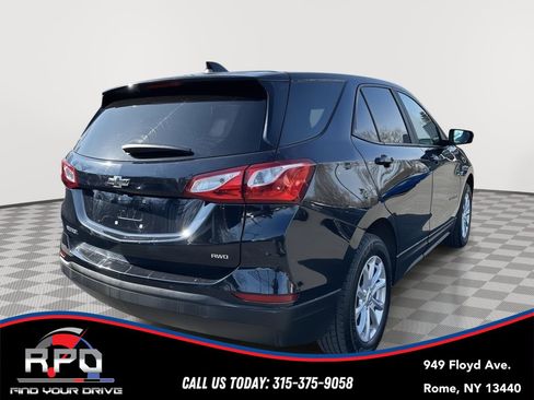 Used 2020 Chevrolet Equinox LS w/ LS Convenience Package image 5