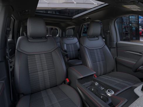 New 2026 Ford Explorer ST-Line w/ ST-Line Street Pack image 10