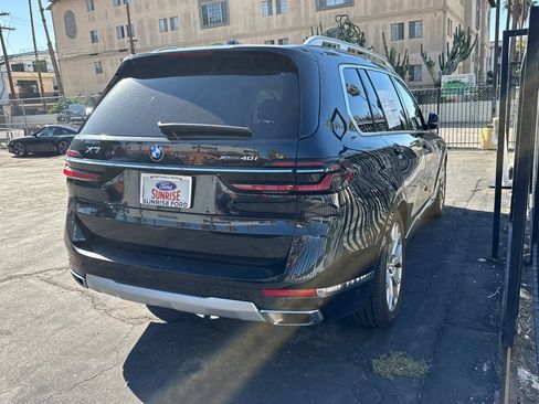 Used 2023 BMW X7 xDrive40i AWD/4WD image 5