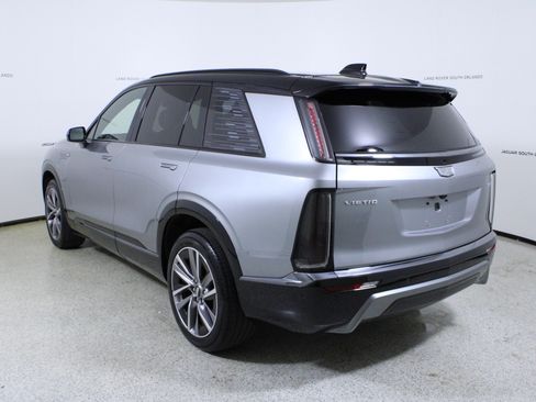 Used 2026 Cadillac Vistiq Sport image 5