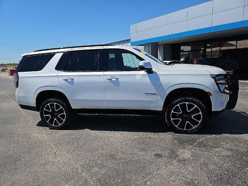 Used 2022 Chevrolet Tahoe RST w/ Luxury Package RWD image 9