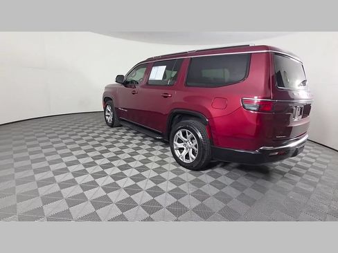 Used 2022 Jeep Wagoneer Series II AWD/4WD image 43