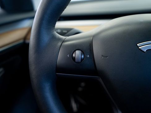 Used 2023 Tesla Model 3 Standard Range RWD image 32