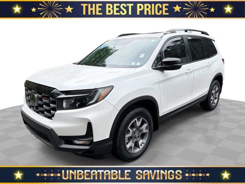 Used 2022 Honda Passport TrailSport image 1
