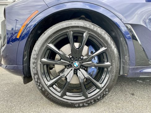 Used 2024 BMW X7 xDrive40i w/ M Sport Package image 9