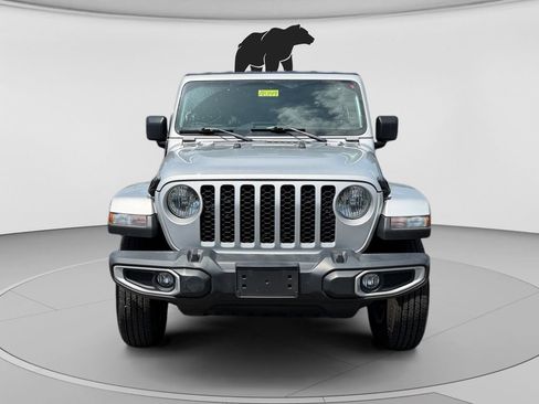 Used 2022 Jeep Gladiator Sport AWD/4WD image 8
