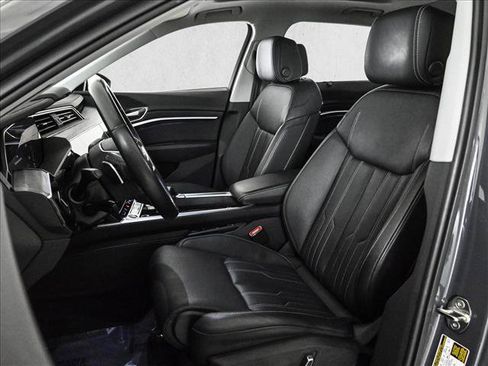 Certified 2024 Audi Q8 e-tron Prestige w/ Prestige Package image 17