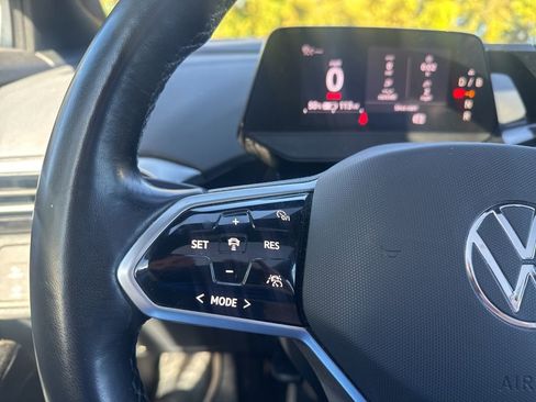 Certified 2022 Volkswagen ID.4 Pro S image 28