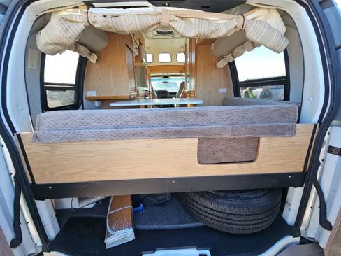 Used 2002 Chevrolet Express 3500 Extended w/ Preferred Equipment Group 2 image 4