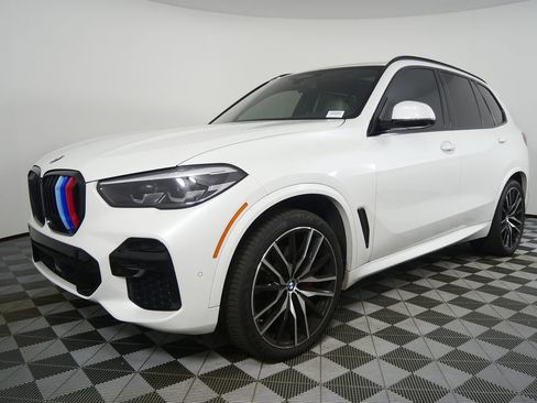 Certified 2022 BMW X5 sDrive40i w/ M Sport Package image 7