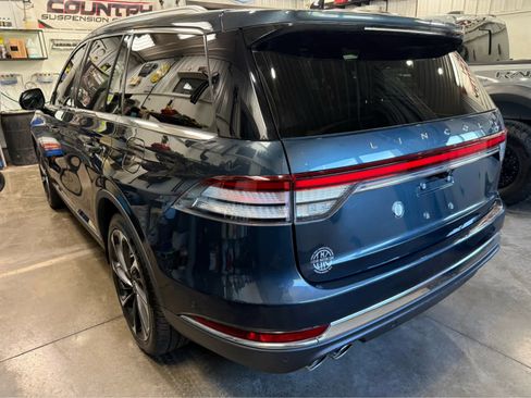 Used 2023 Lincoln Aviator Reserve w/ Equipment Group 201A AWD/4WD image 7