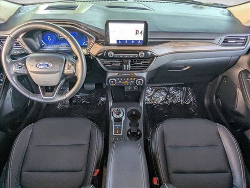 Used 2020 Ford Escape Titanium w/ Titanium Premium Package 2.0 FWD image 19
