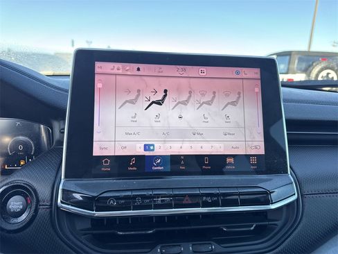 Used 2022 Jeep Compass Trailhawk w/ Trailhawk Elite Group image 19