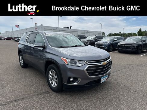 Used 2020 Chevrolet Traverse LT w/ Driver Confidence II Package AWD/4WD image 1