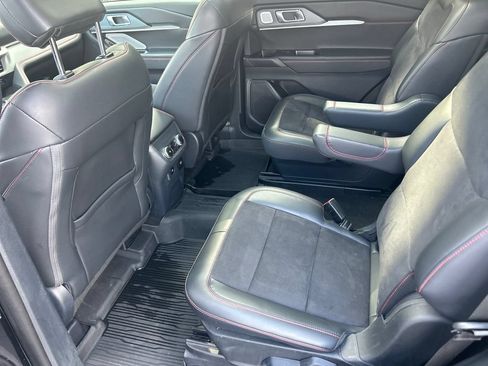 Used 2025 Ford Explorer ST AWD/4WD image 30