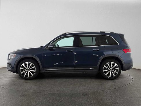 Used 2021 Mercedes-Benz GLB 250 image 2