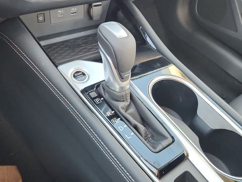 New 2025 Nissan Altima 2.5 SL FWD image 13