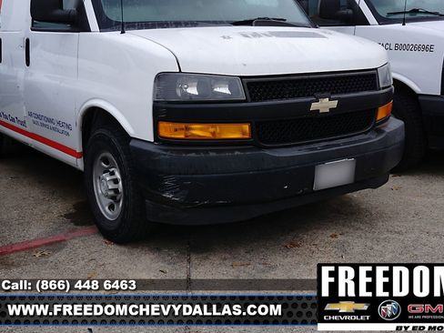 Used 2019 Chevrolet Express 2500 Work Van w/ Enhanced Convenience Package image 4