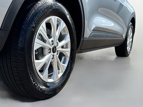 Used 2023 Ford Escape Active w/ Tech Pack #2 AWD/4WD image 15
