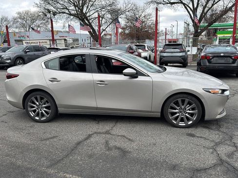 Used 2024 MAZDA MAZDA3 s image 9