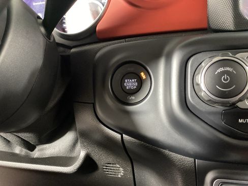 Used 2020 Jeep Gladiator Rubicon AWD/4WD image 26