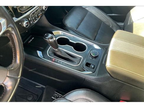 Used 2018 Chevrolet Traverse Premier w/ Redline Edition image 17