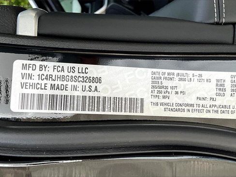 New 2025 Jeep Grand Cherokee Limited w/ Trailer Tow Package image 13