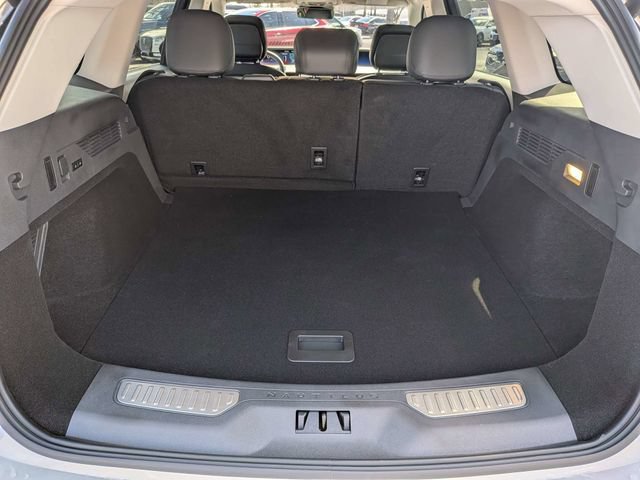 New 2026 Lincoln Nautilus Reserve w/ Jet Appearance Package AWD/4WD image 9
