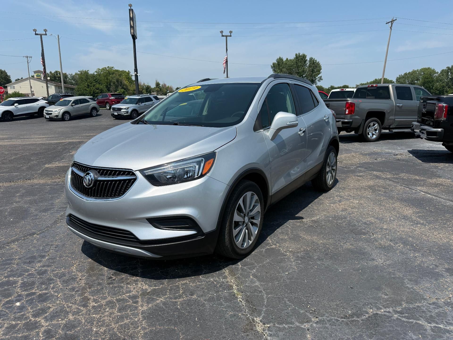 Used 2019 Buick Encore Preferred FWD image 2