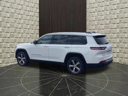 Used 2021 Jeep Grand Cherokee L Limited AWD/4WD image 8