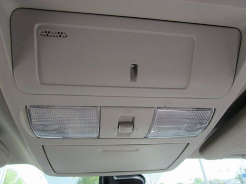 Used 2017 Nissan Titan PRO-4X image 28