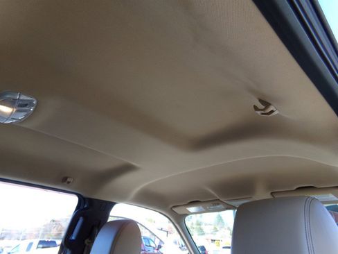 Used 2011 Ford F150 Lariat w/ Lariat Chrome Pkg image 45