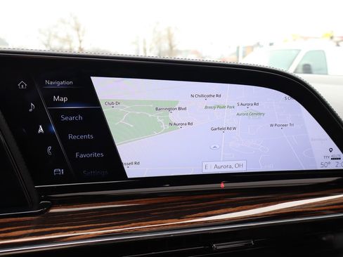 Used 2024 Cadillac Escalade Premium Luxury image 24