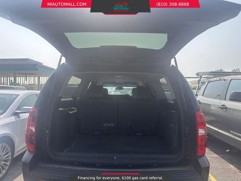 Used 2013 Chevrolet Suburban LT AWD/4WD image 7