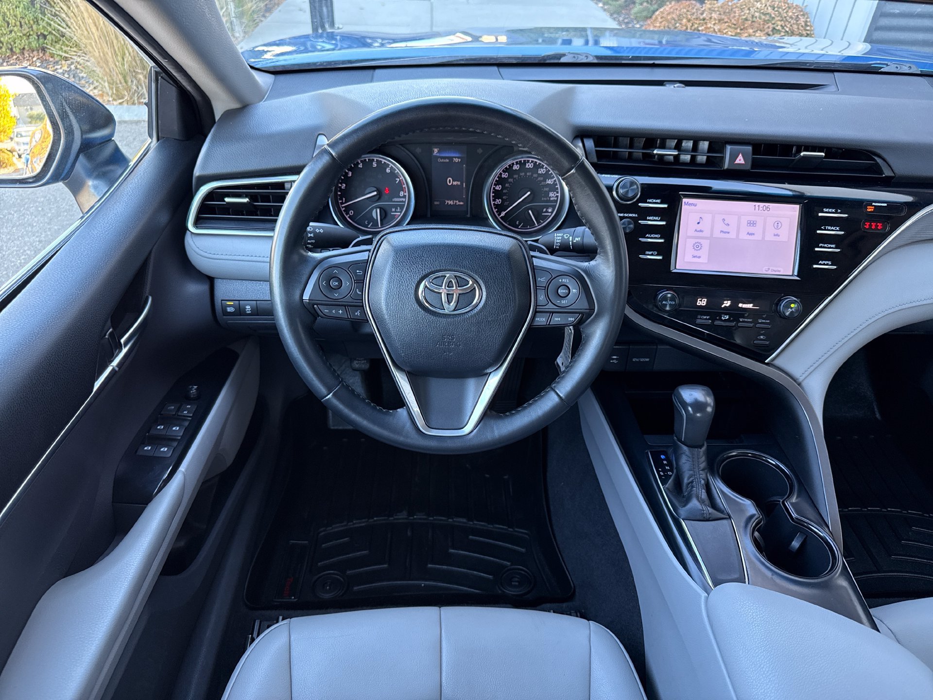 Used 2018 Toyota Camry SE FWD image 15
